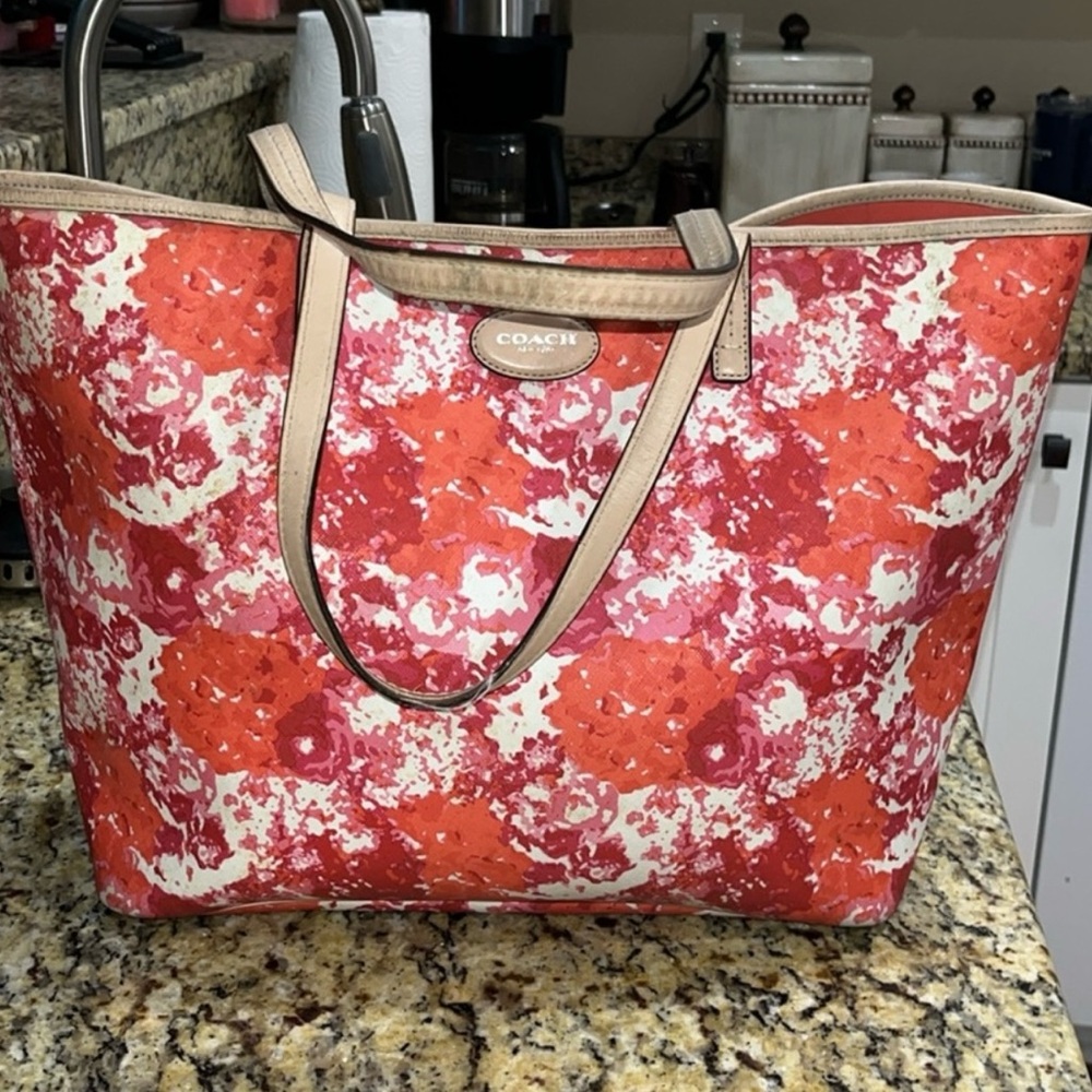 Coach Gallery Tote – Floral Abstract Print Canvas with Leather Trim